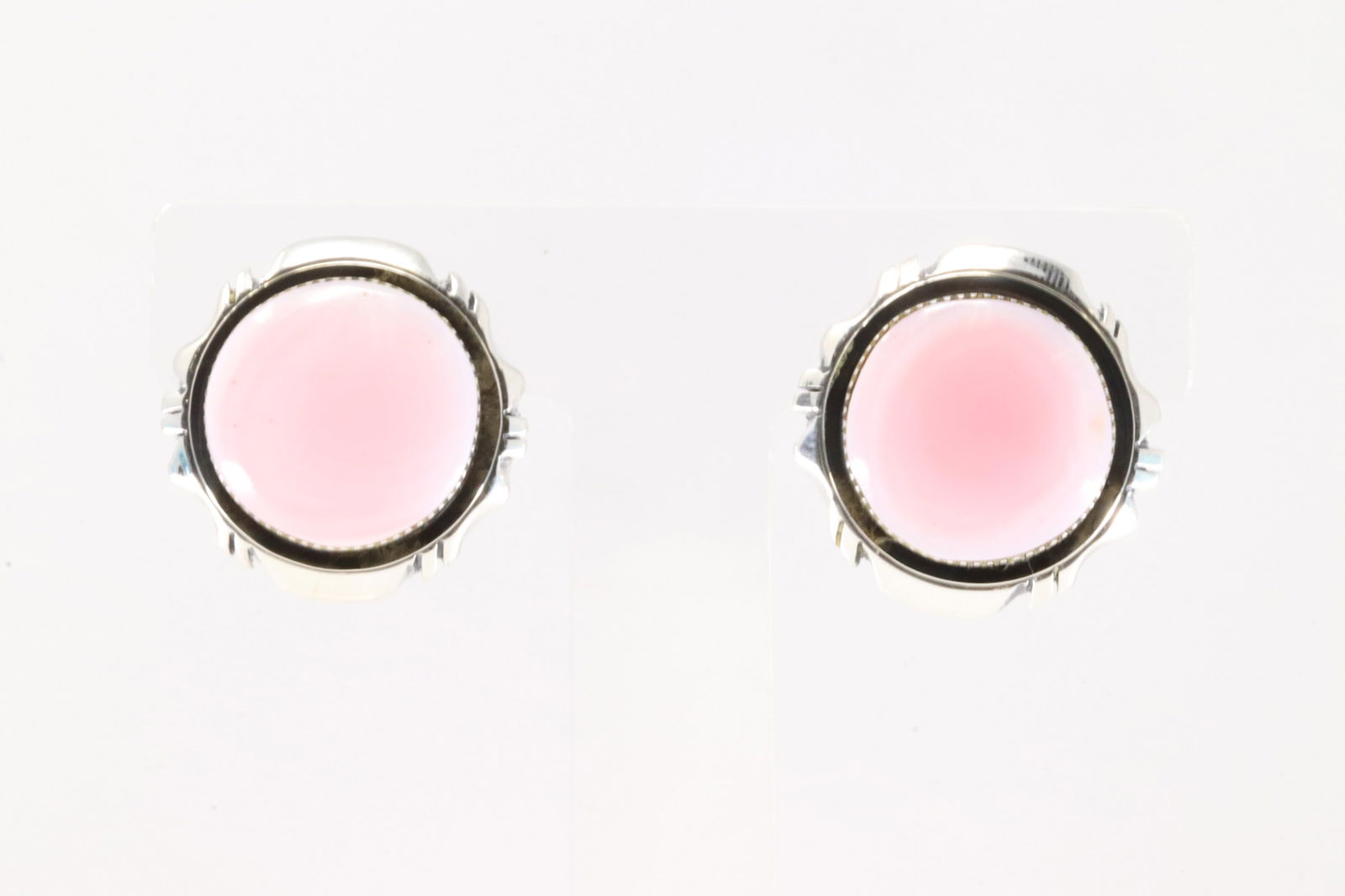 Native America Navajo Sterling Silver Pink Conch Shell Post Earring's By Phylis A.Smith. (1 of 4)