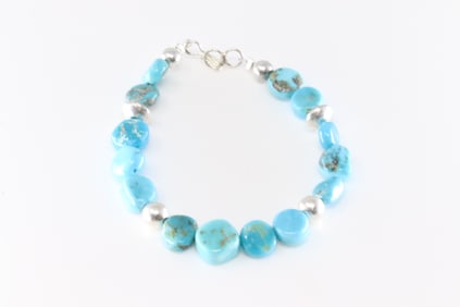 Native America Navajo Sterling Silver Turquoise & Beaded Bracelet Link.