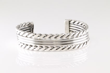 Native America Navajo Sterling Silver Solid Bracelet Cuff By Elaine Tahe.