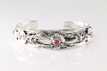 Native America Navajo Sterling Silver Coral Bracelet Flower Cuff By Bessie Joe.