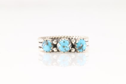 Native America Navajo Sterling Silver Turquoise Ring By R.King.