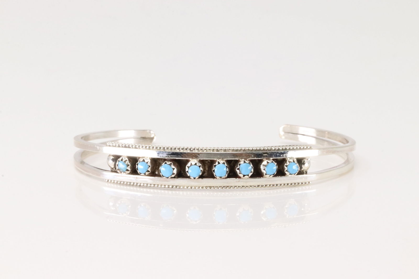 Native America Zuni Sterling Silver Turquoise Bracelet Cuff By Suzie Livingston. (1 of 4)