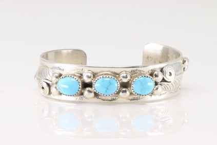 Native America Navajo Sterling Silver Kingman Turquoise Bracelet Cuff By Welbert Mayer.