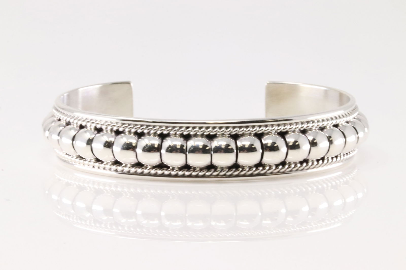 Native America Navajo Sterling Silver Solid Braclet Cuff By Thomas Charley. (1 of 4)