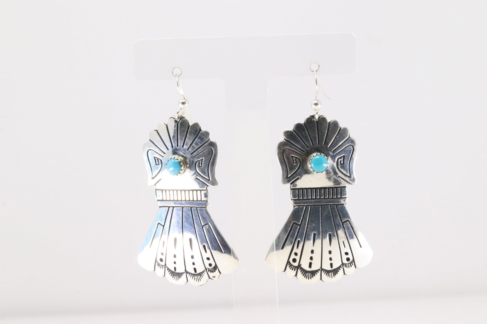 Native America Navajo Sterling Silver Turquoise Dangling Earring's By T&R Singer.: This is a Native America Navajo Sterling Silver Turquoise Dangling Earring's By T&R Singer.