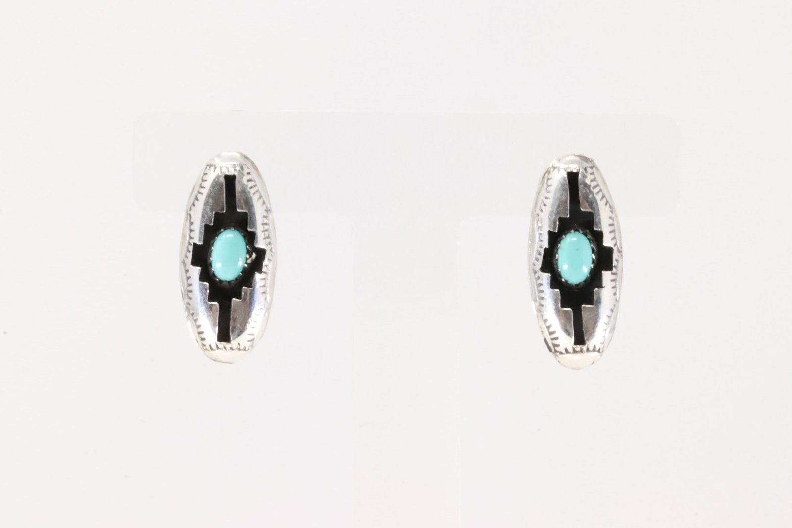 Native America Navajo Sterling Silver Turquoise Post Earring's By Felix Perry.: This is a Native America Navajo Sterling Silver Turquoise Post Earring's By Felix Perry.