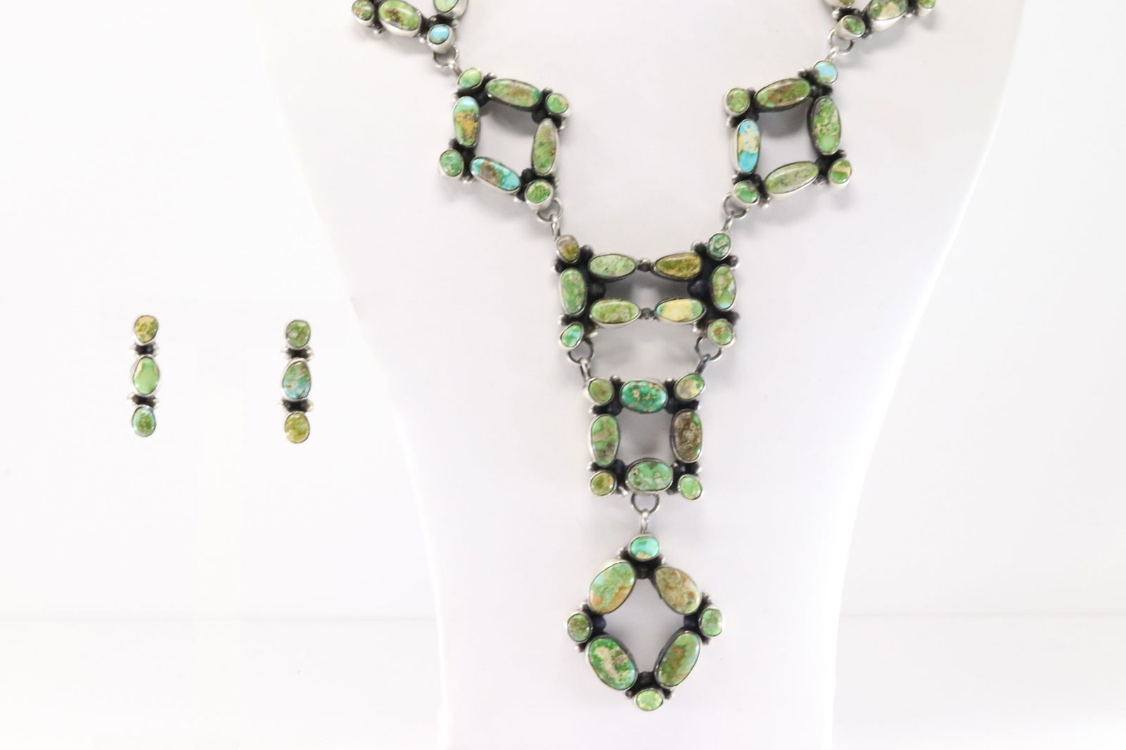 Native America Navajo Sterling Silver Sonora Gold Necklace & Earring's Set By Sheila. (1 of 7)