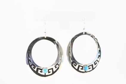 Native America Navajo Sterling Silver Turquoise Dangling Earring's By T&R Singer.