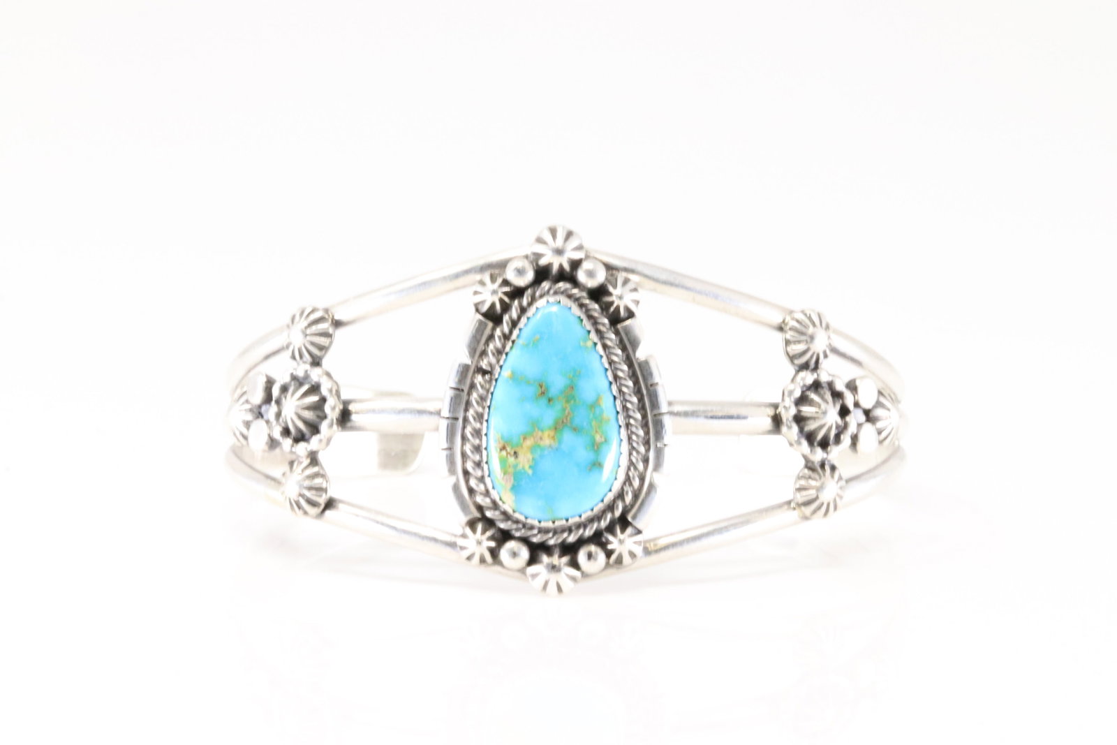 Native America Navajo Sterling Silver Kingman Turquoise Bracelet Cuff By Lorraine Yellow.: This is a Native America Navajo Sterling Silver Kingman Turquoise Bracelet Cuff By Lorraine Yellow.