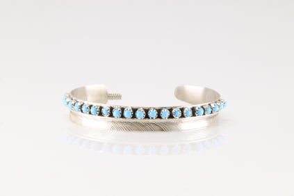 Native America Navajo Sterling Silver Turquoise Feather Bracelet Cuff.