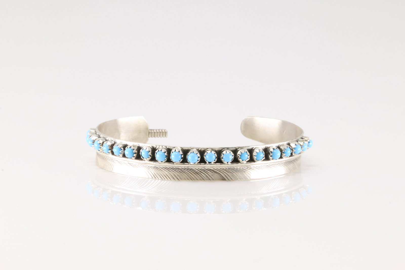 Native America Navajo Sterling Silver Turquoise Feather Bracelet Cuff.: This is a Native America Navajo Sterling Silver Turquoise Feather Bracelet Cuff.