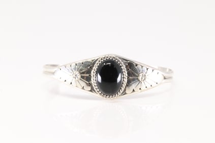Native America Navajo Sterling Silver Black Onyx Bracelet Cuff By Y.