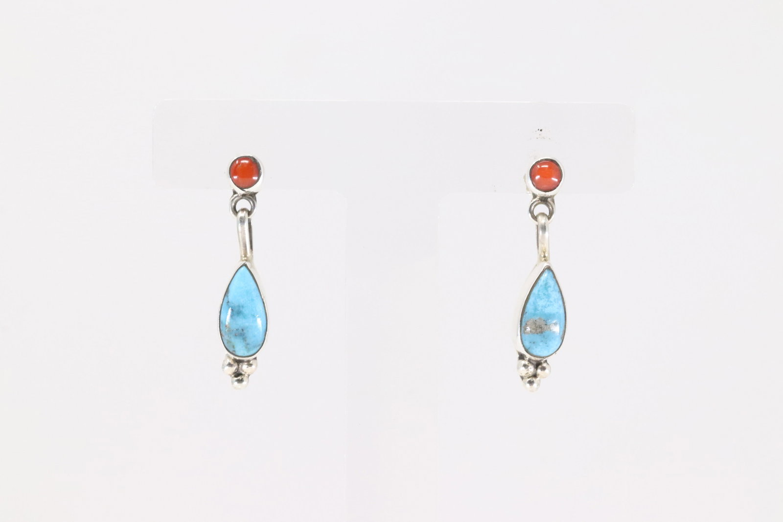 Native America Navajo Sterling Silver Coral & Turquoise Post / Dangling Earring's By Gary Shorty.: This is a Native America Navajo Sterling Silver Coral & Turquoise Post / Dangling Earring's By Gary Shorty.
