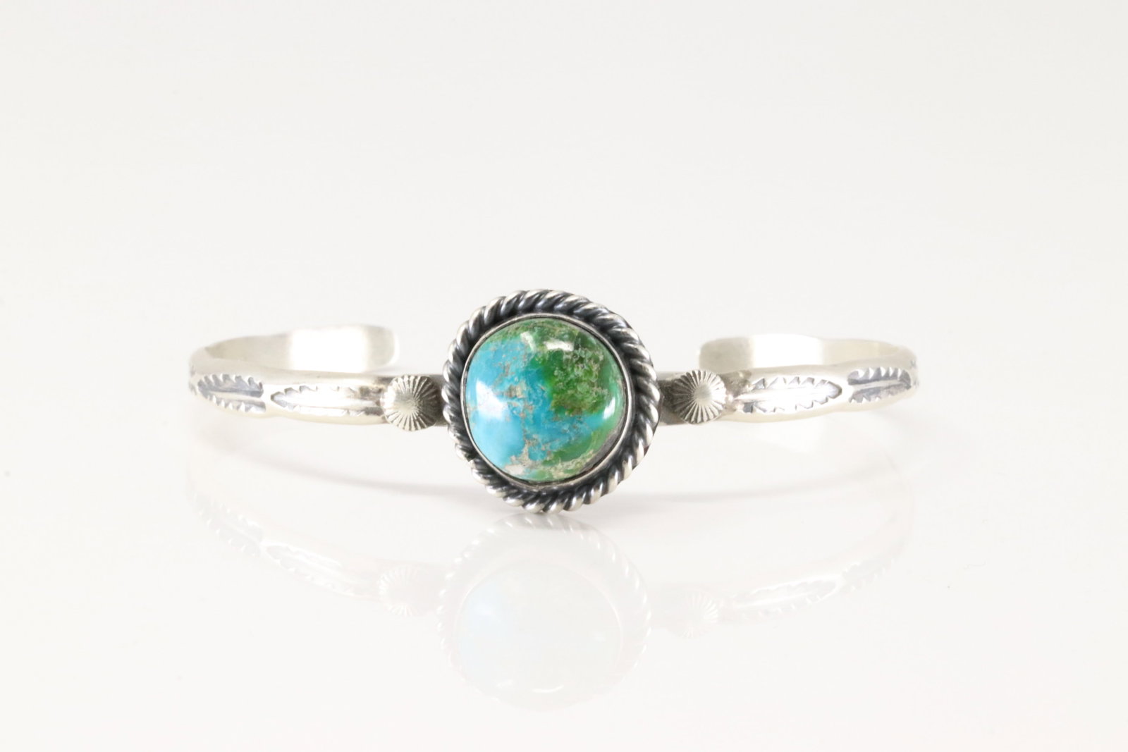 Native America Navajo Sterling Silver Sonora Gold Turquoise Bracelet Cuff By M.B.: This is a Native America Navajo Sterling Silver Sonora Gold Turquoise Bracelet Cuff By M.B.