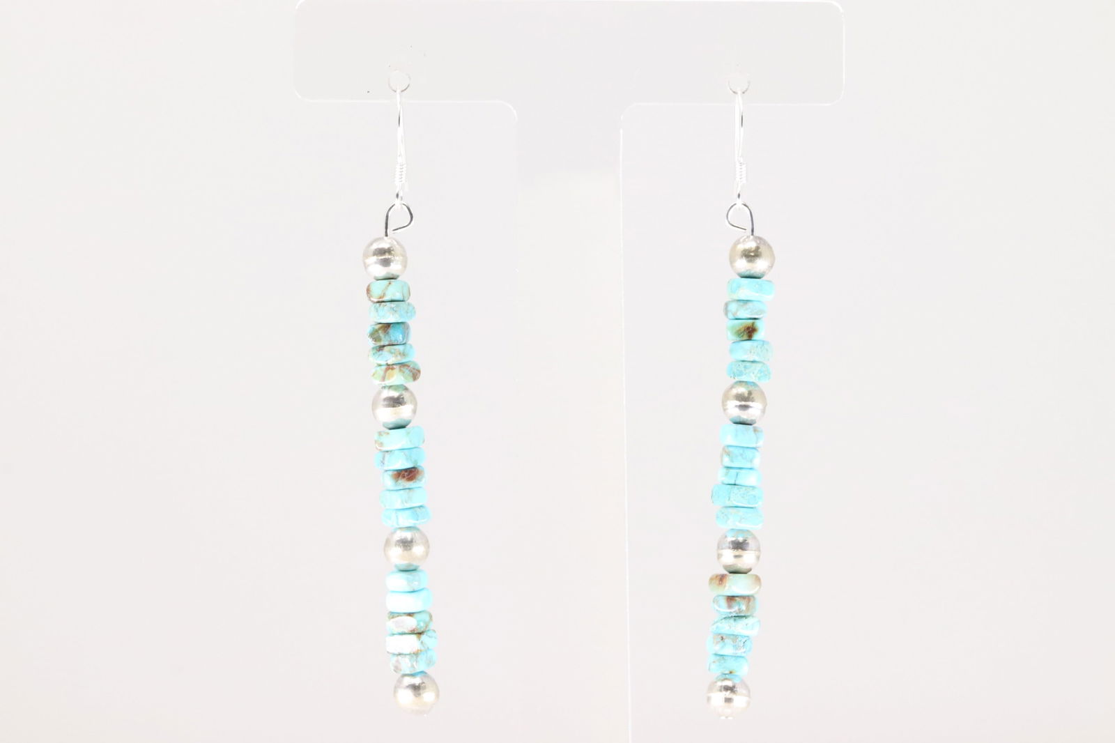 Native America Navajo Sterling Silver Turquoise / Pearl Beaded Dangling Earring's.: This is a Native America Navajo Sterling Silver Turquoise / Pearl Beaded Dangling Earring's.