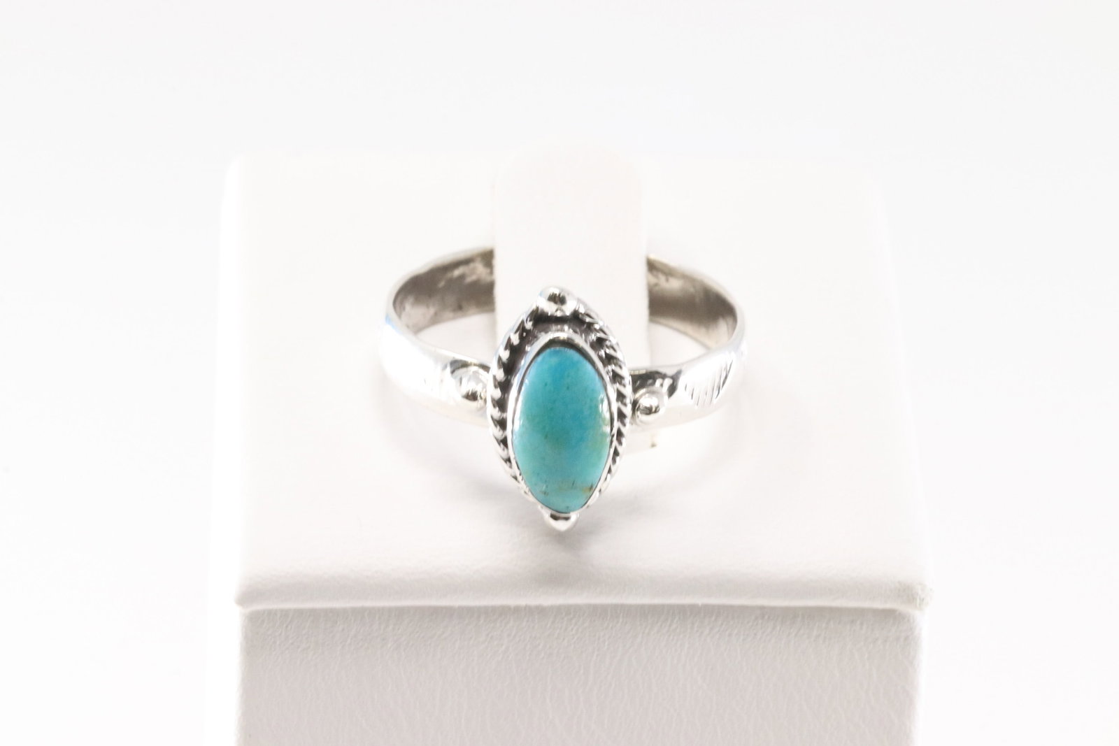 Native American Navajo Sterling Silver Turquoise Ring By Clarence Long.: This is a Native American Navajo Sterling Silver Turquoise Ring By Clarence Long. Ring size: 9.00.