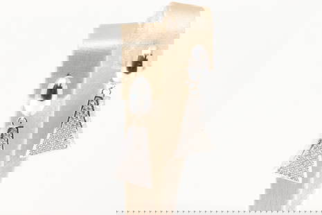 Ladies Earring 18Kt.: Ladies 18Kt White Gold Stud Earring. Earring's Stud & Dangling has French Clip. Total weight: 6.30 Grams.