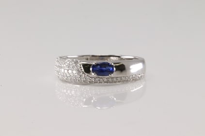 Sapphire & Diamond Ring 14Kt.