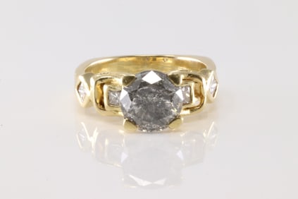 Elegant Engagement Diamond Ring 18Kt.