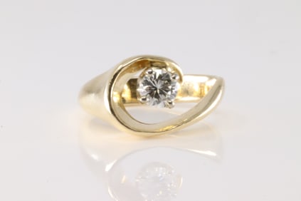 Elegant Diamond Ring 14Kt.