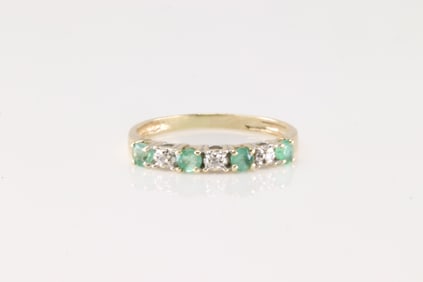 Emerald & Diamond Ring 10Kt.