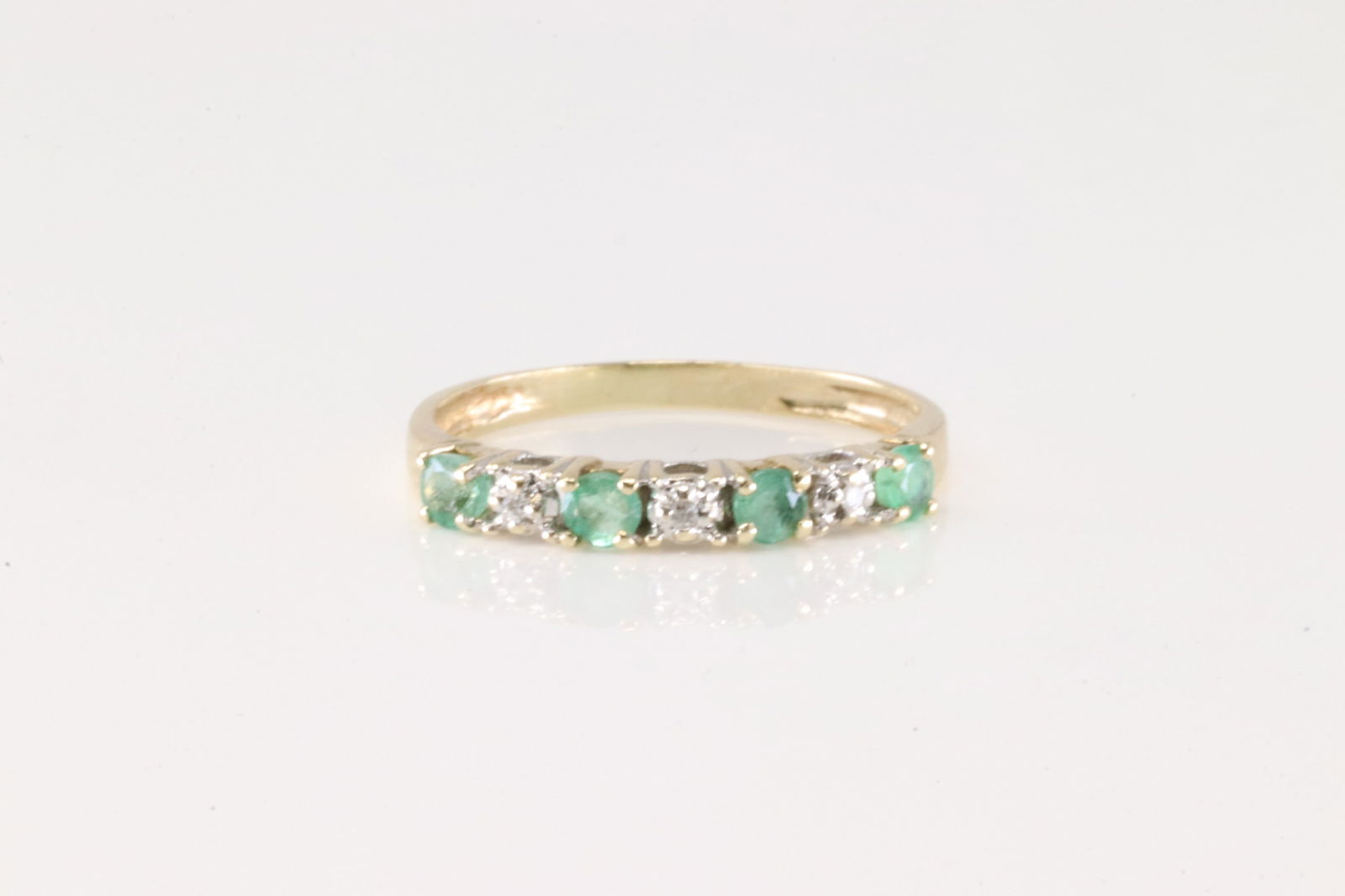 Emerald & Diamond Ring 10Kt. (1 of 4)