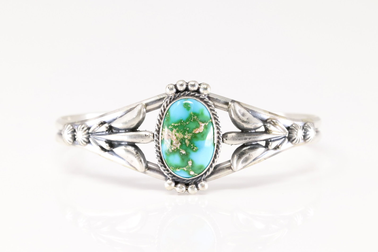 Native America Navajo Sterling Silver Sonora Gold Turquoise Bracelet Cuff By Bobby Platero.: This is a Native America Navajo Sterling Silver Sonora Gold Turquoise Bracelet Cuff By Bobby Platero.