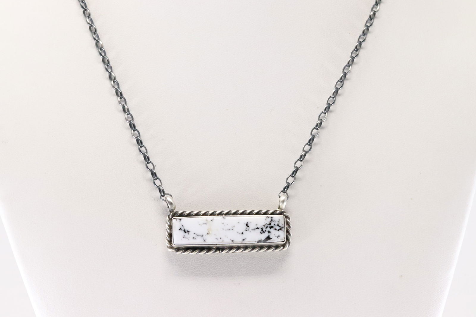 Native America Navajo Sterling Silver White Buffalo Necklace By Augustine Largo. (1 of 4)