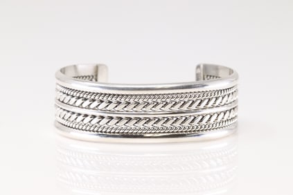 Native America Navajo Sterling Silver Solid Bracelet Cuff By Elaine Tahe.