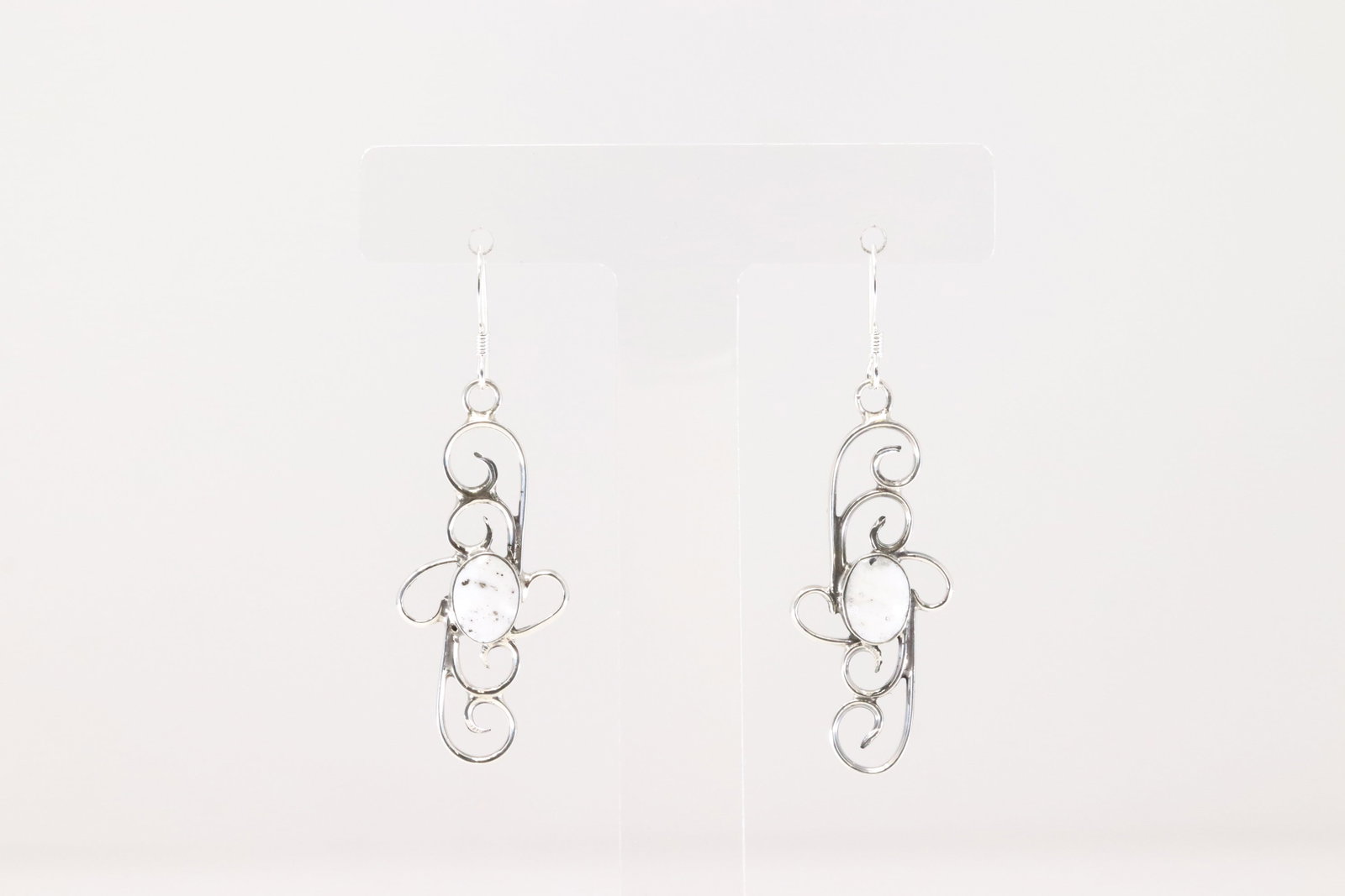 Native America Navajo Sterling Silver White Buffalo Dangling Earring's By Sheena Jack.: This is a Native America Navajo Sterling Silver White Buffalo Dangling Earring's By Sheena Jack.
