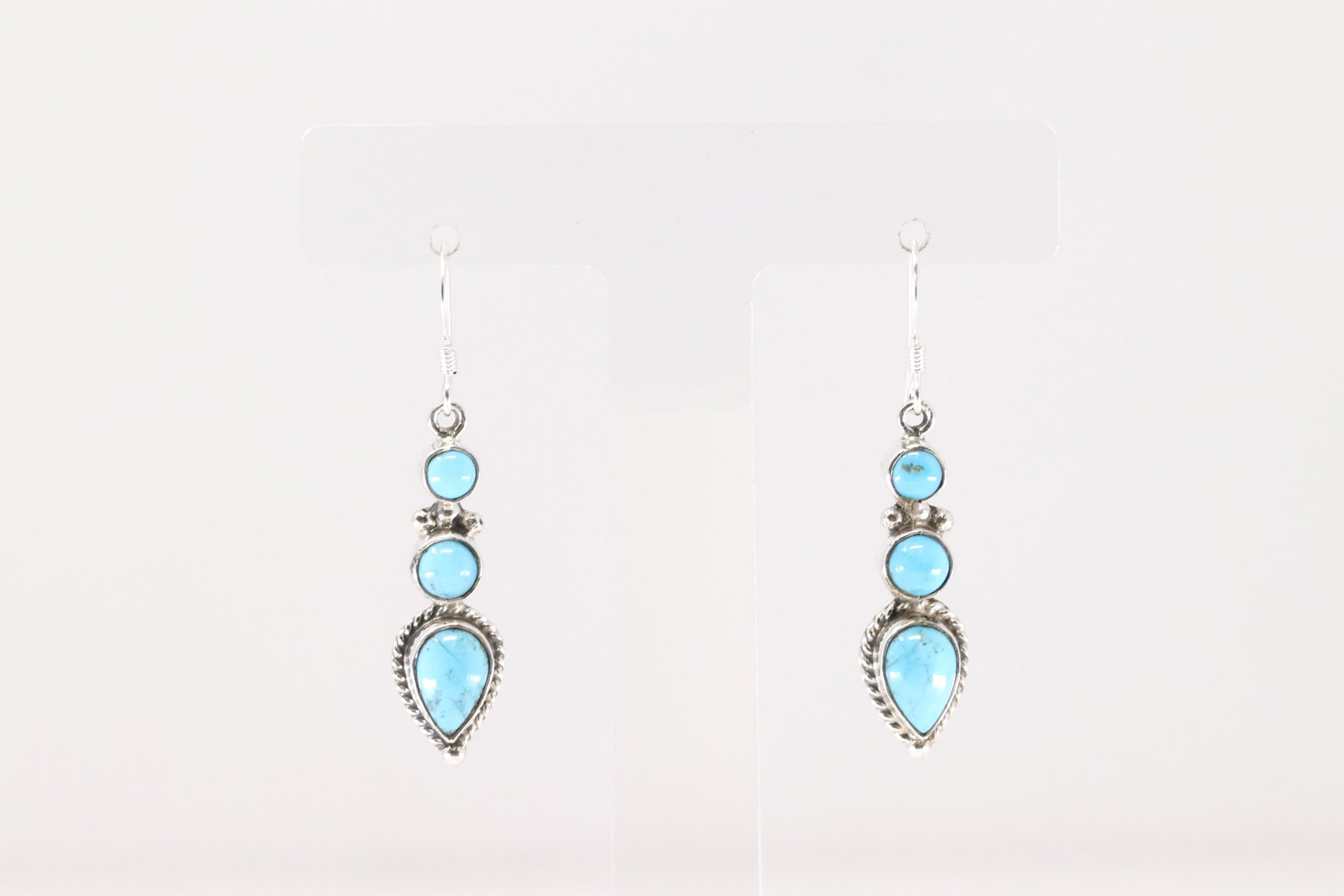 Native America Navajo Sterling Silver Turquoise Dangling Earring's By Gary Shorty.: This is a Native America Navajo Sterling Silver Turquoise Dangling Earring's By Gary Shorty.