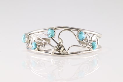 Native America Navajo Sterling Silver Turquoise Bracelet Cuff By Carolynn Nez.