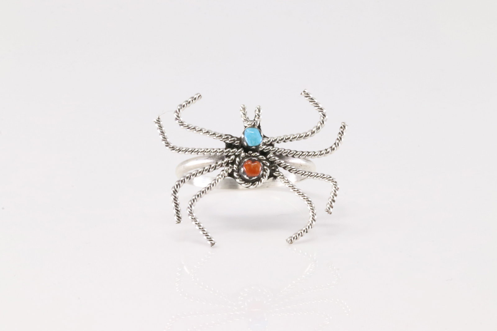 Native America Zuni Sterling Silver Coral & Turquoise Spider Ring By Gilbert Weebothee.: This is a Native America Zuni Sterling Silver Coral & Turquoise Spider Ring By Gilbert Weebothee. Ring size: 9.00.