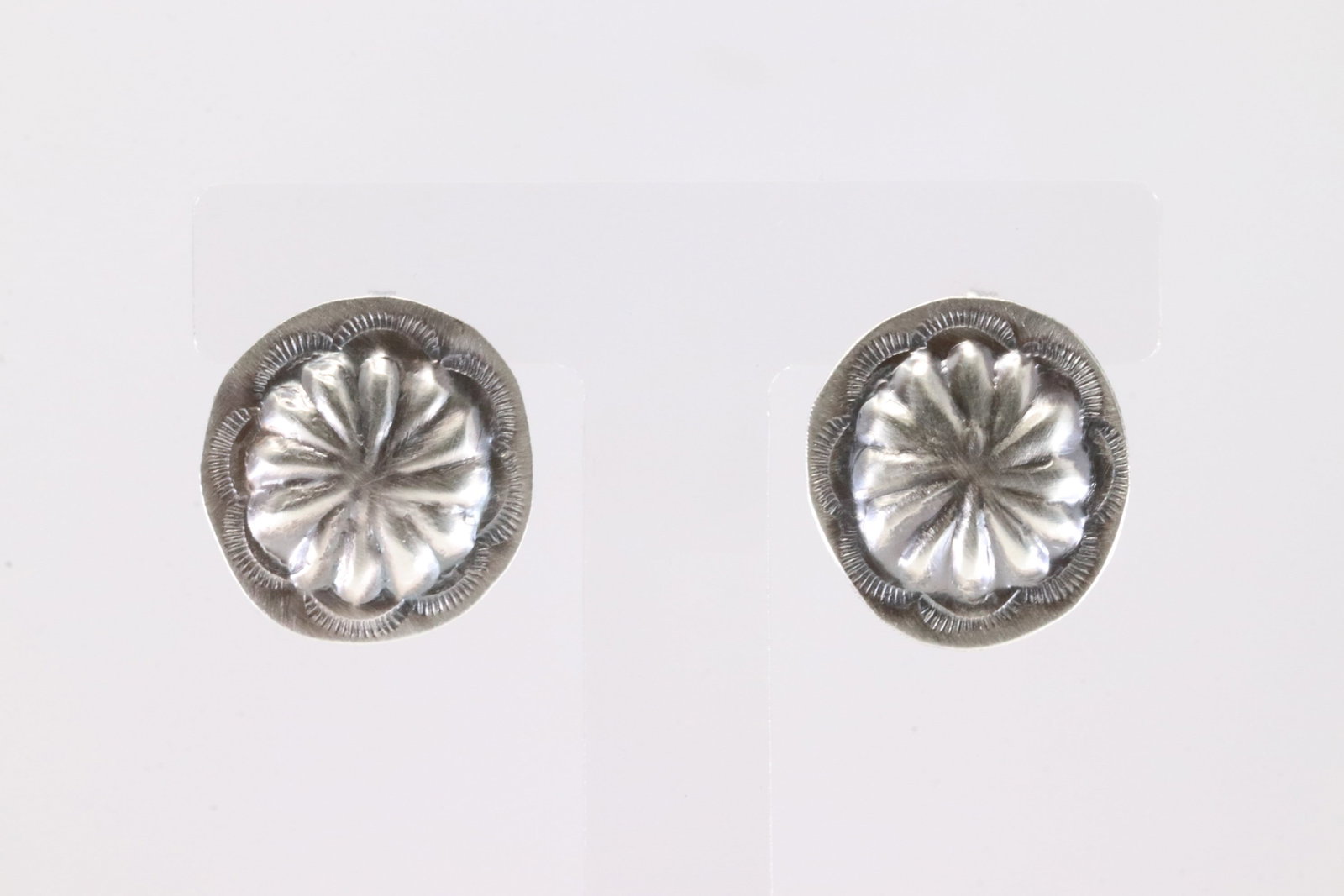 Native America Navajo Sterling Silver Conch Post Earring's By Joan Begay.: This is a Native America Navajo Sterling Silver Conch Post Earring's By Joan Begay.