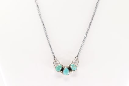 Native America Navajo Sterling Silver Kingman Turquoise Necklace By Maxine Ramirez.