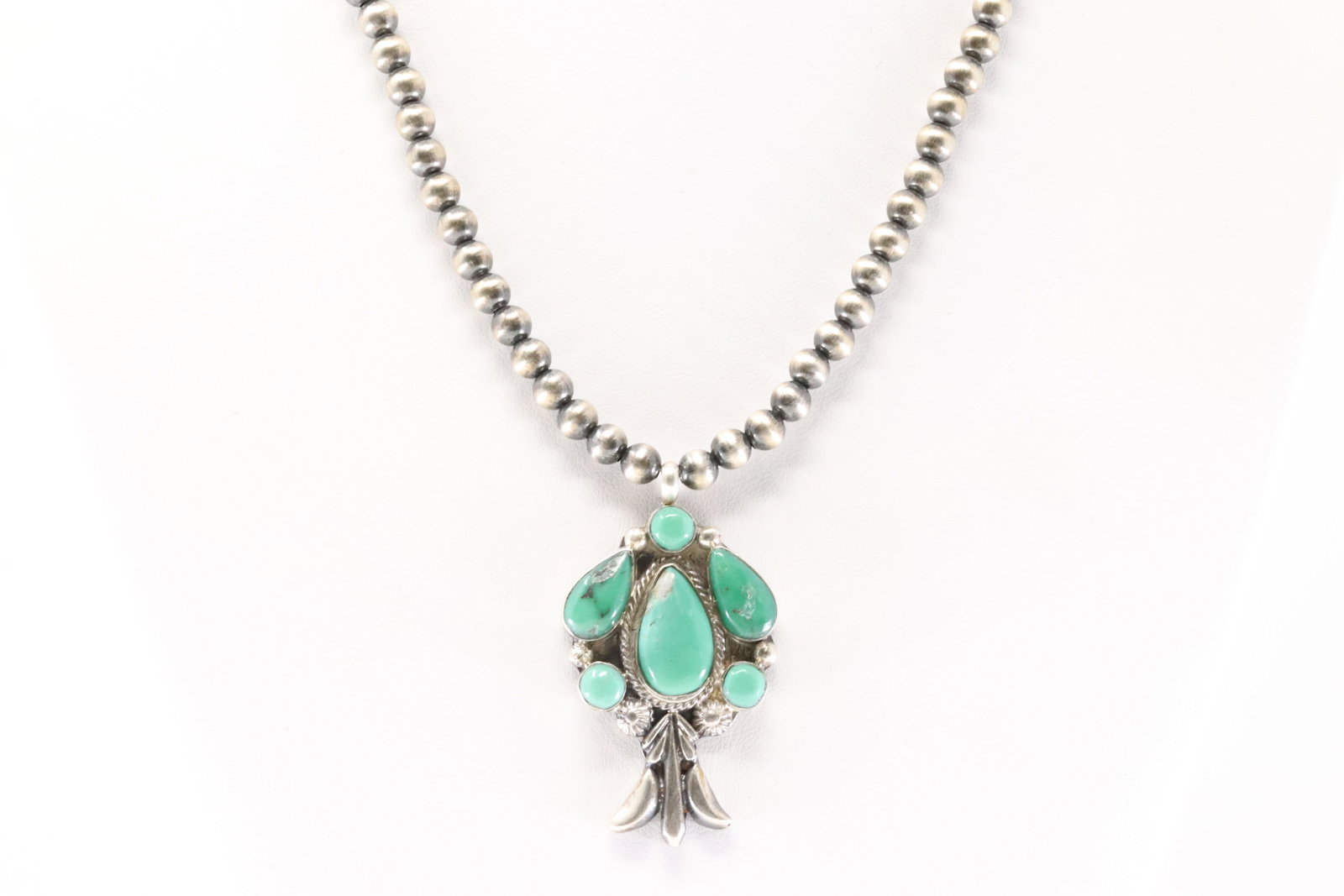 Native America Navajo Sterling Silver Turquoise Necklace By Bobby Platero.: This is a Native America Navajo Sterling Silver Turquoise Necklace By Bobby Platero. Necklace length: 16.00"