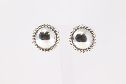 Native America Navajo Sterling Silver Solid Post Earring's By Lorraine Chee.