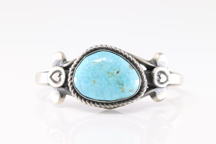 Native America Navajo Sterling Silver Kingman Turquoise Bracelet Cuff By Chimney Butte.