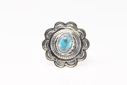 Native America Navajo Sterling Silver Turquoise Ring By Gilbert Smith.