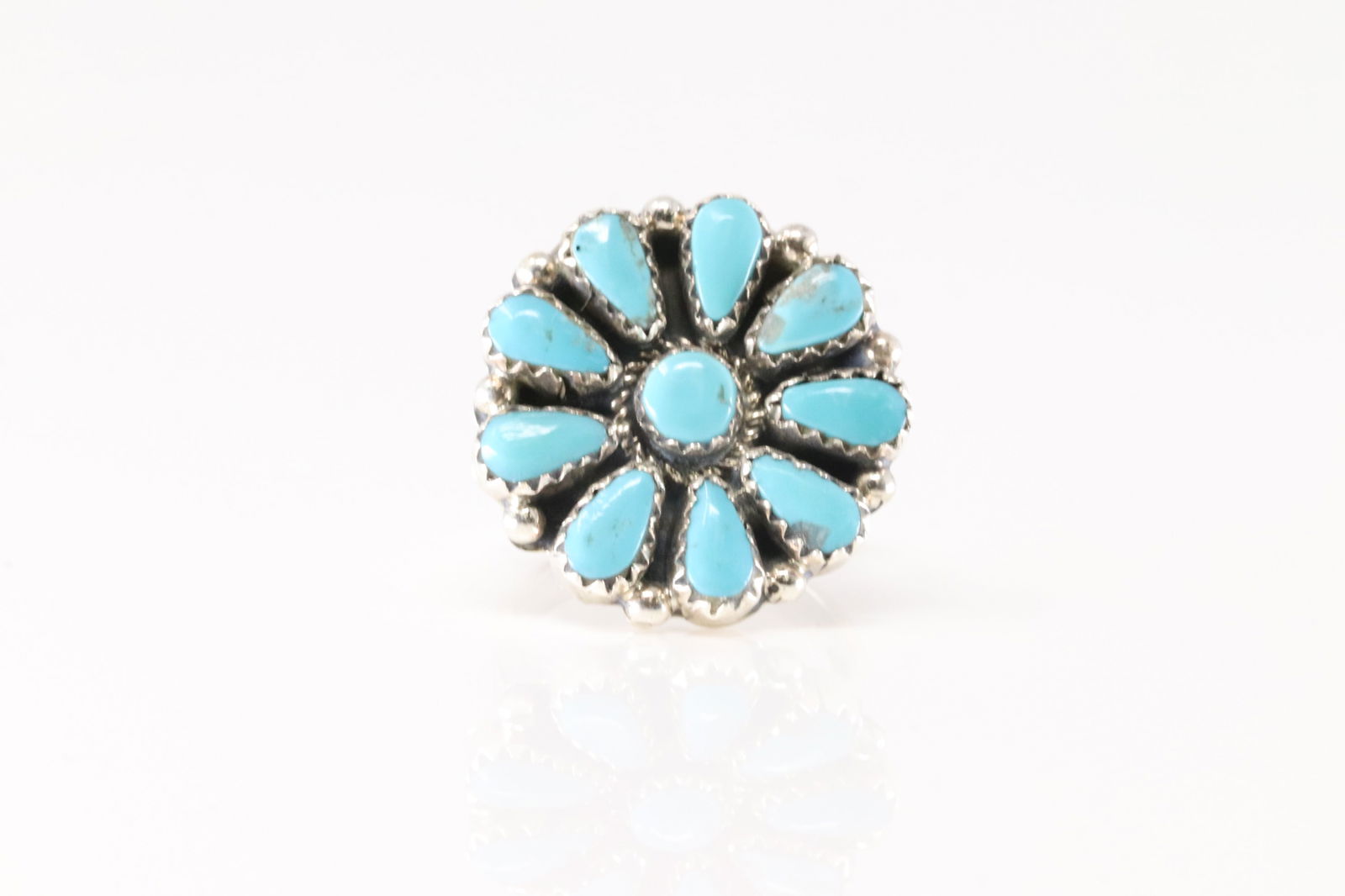 Native America Navajo Sterling Silver Turquoise Flower Ring. (1 of 4)