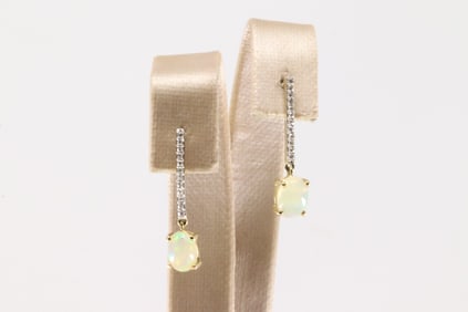Opal & Diamond Stud / Dangling Earring 10Kt.