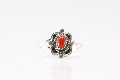 Native America Navajo Sterling Silver Coral Ring By Theresa Smith.