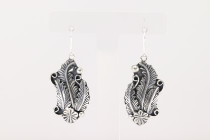 Native America Navajo Sterling Silver Floral Dangling Earring's By Harry B.Yazzie.