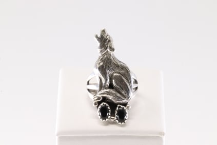 Native America Navajo Sterling Silver Black Onyx Wolf Ring By Robert Martinez.