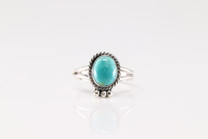 Native America Navajo Sterling Silver Turquoise Ring By Rosemary Saunders.