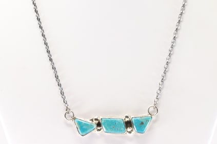 Native America Zuni Sterling Silver Kingman Turquoise Necklace By Jude Candelaria.