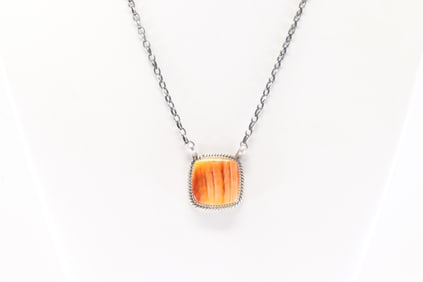 Native America Navajo Sterling Silver Spiny Oyster Necklace By Trish Largo.