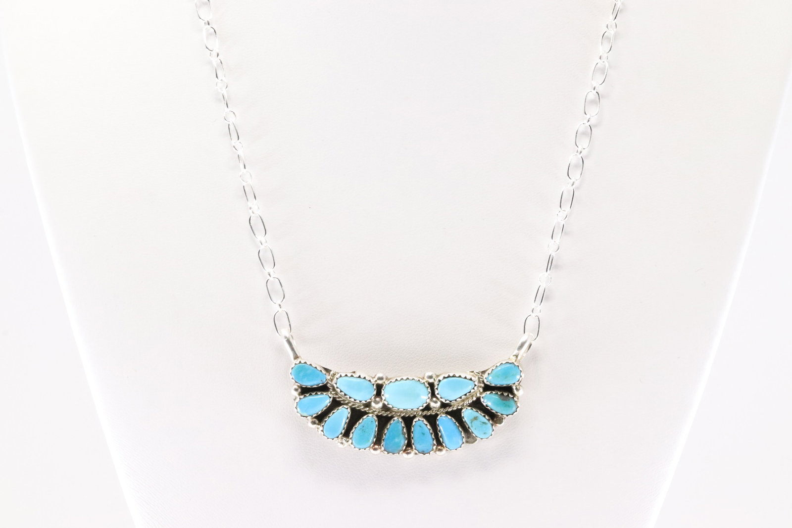Native America Navajo Sterling Silver Turquoise Necklace By Eunice Wilson.: This is a Native America Navajo Sterling Silver Turquoise Necklace By Eunice Wilson. Necklace length: 18.00"