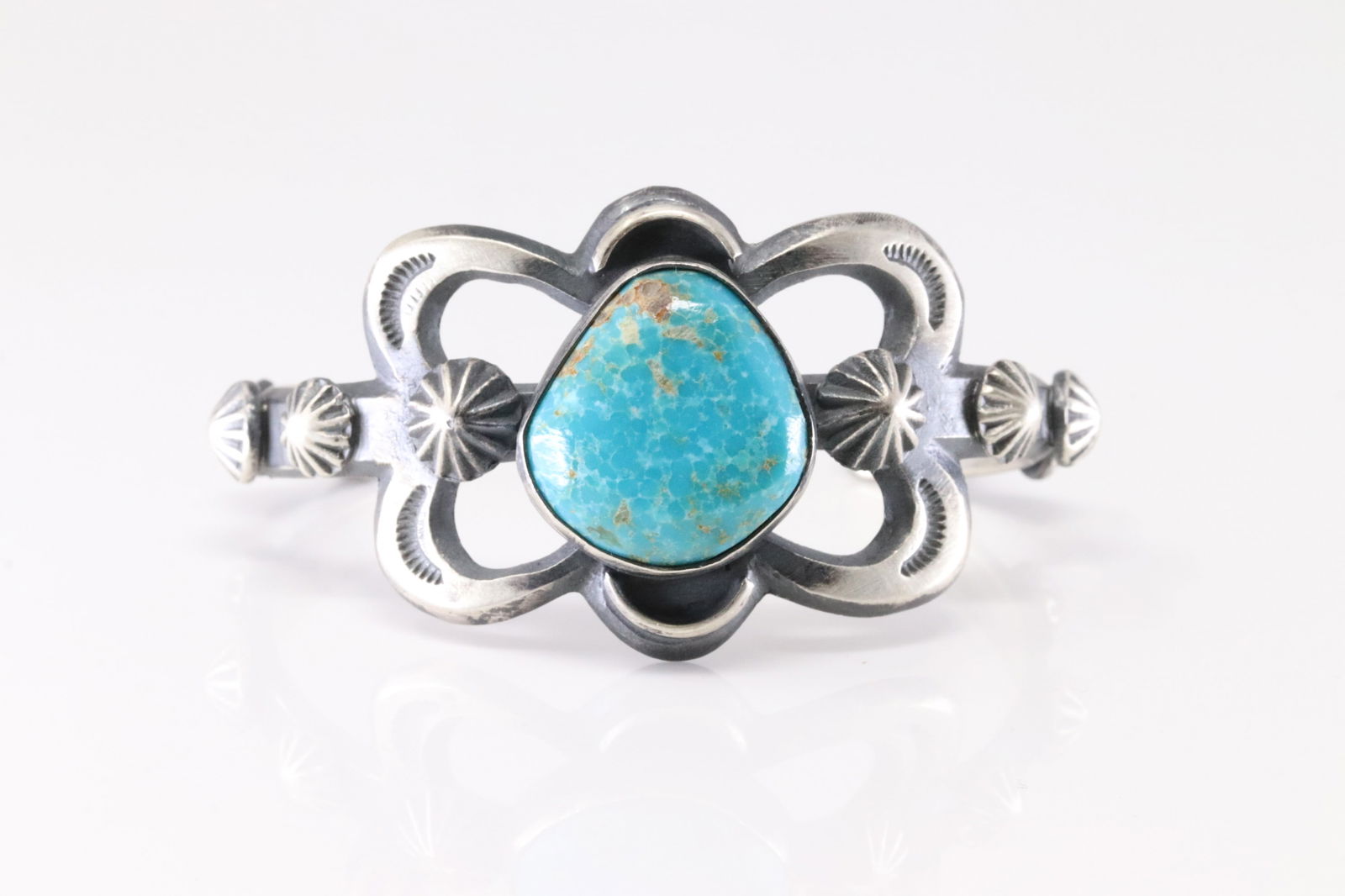 Native America Navajo Sterling Silver Kingman Turquoise Bracelet Cuff By Chimney Butte. (1 of 4)