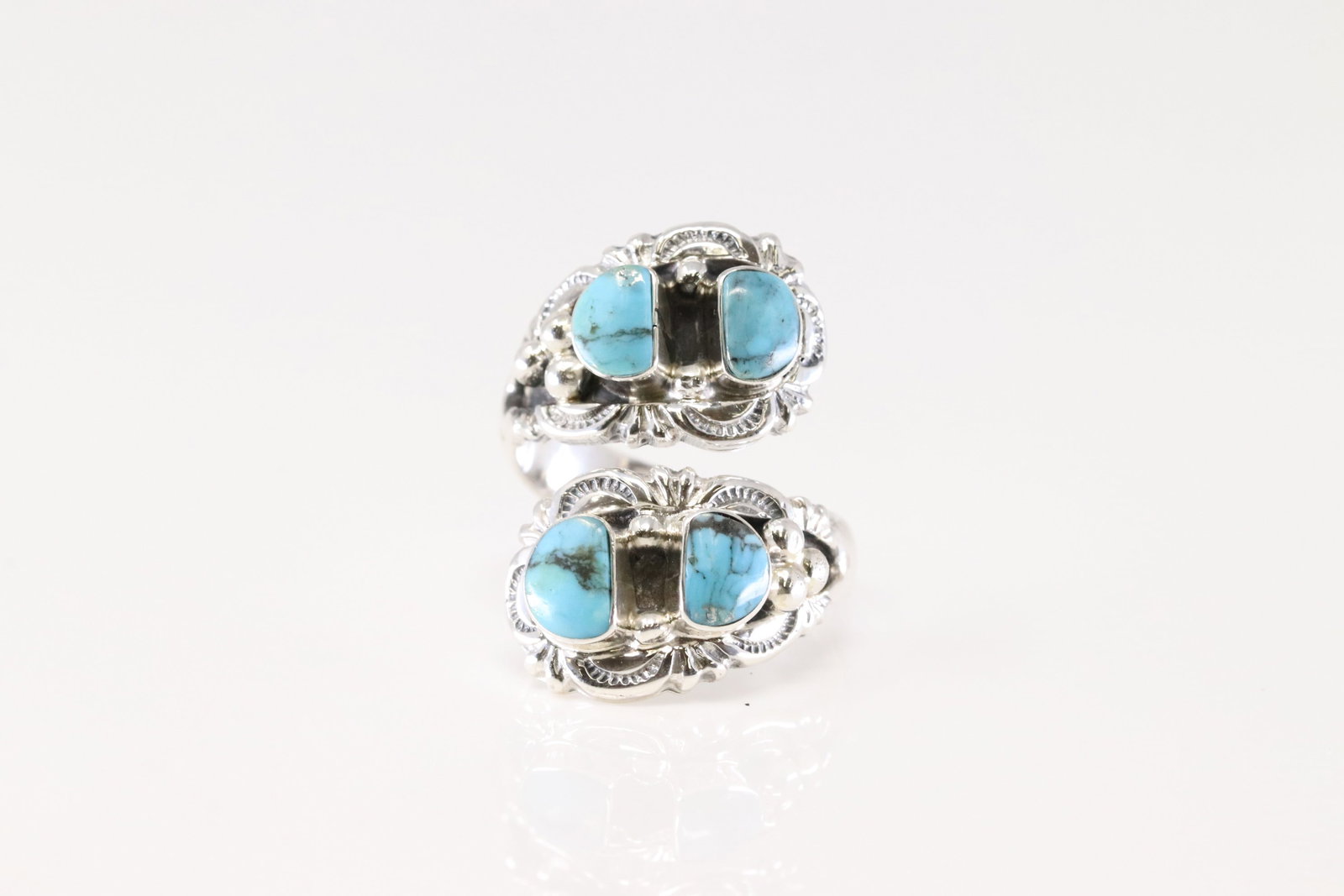 Native America Navajo Sterling Silver Turquoise Ring By Sheena Jack.: This is a Native America Navajo Sterling Silver Turquoise Ring By Sheena Jack. Ring size: 8.00.